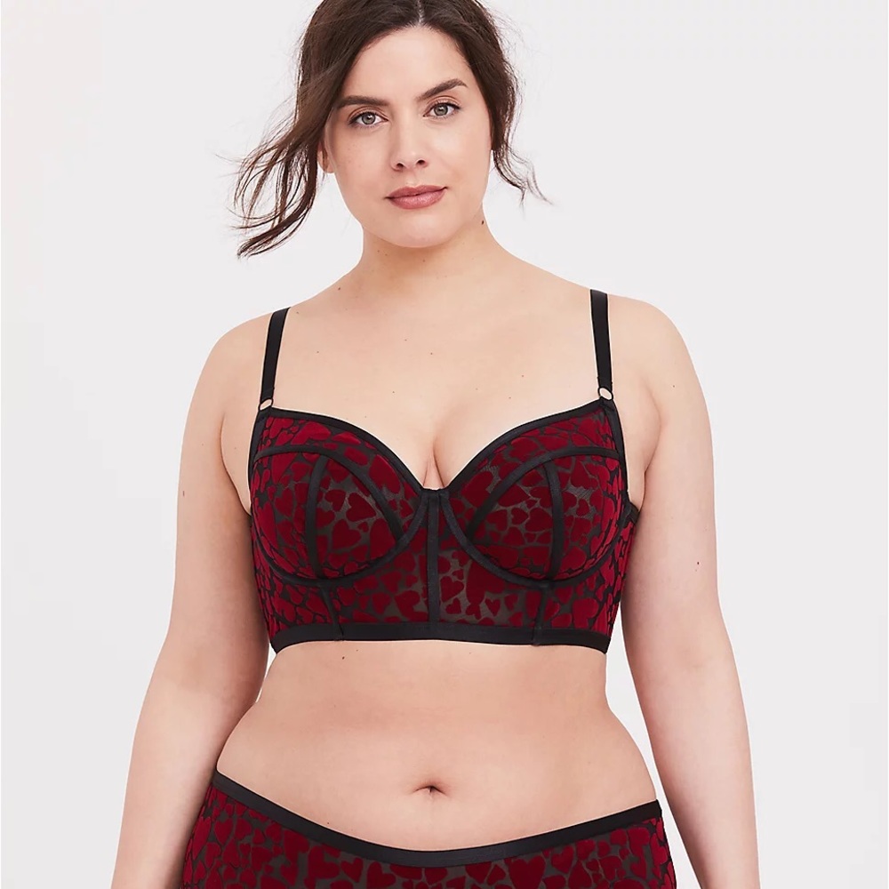 Torrid curve heart pattern frame bra